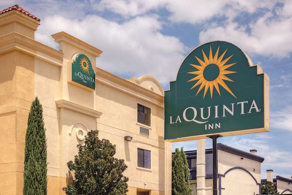 Comfort Inn Dallas Park Central Exterior photo