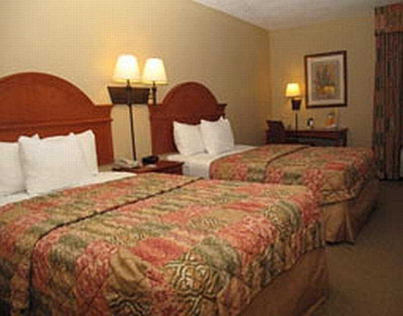 Comfort Inn Dallas Park Central Exterior photo